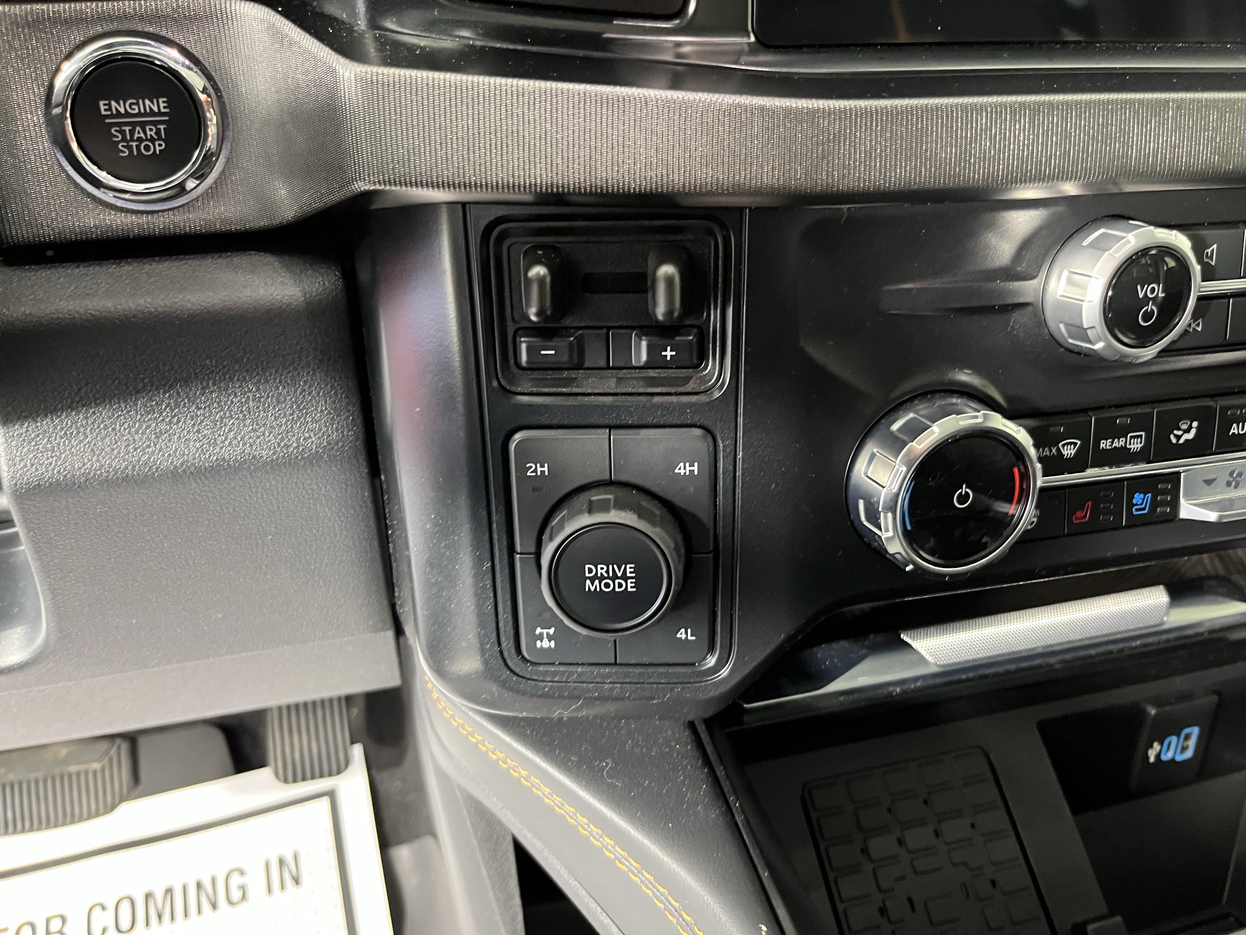 Used 2024 Ford F350 Platinum AWD/4WD image 20