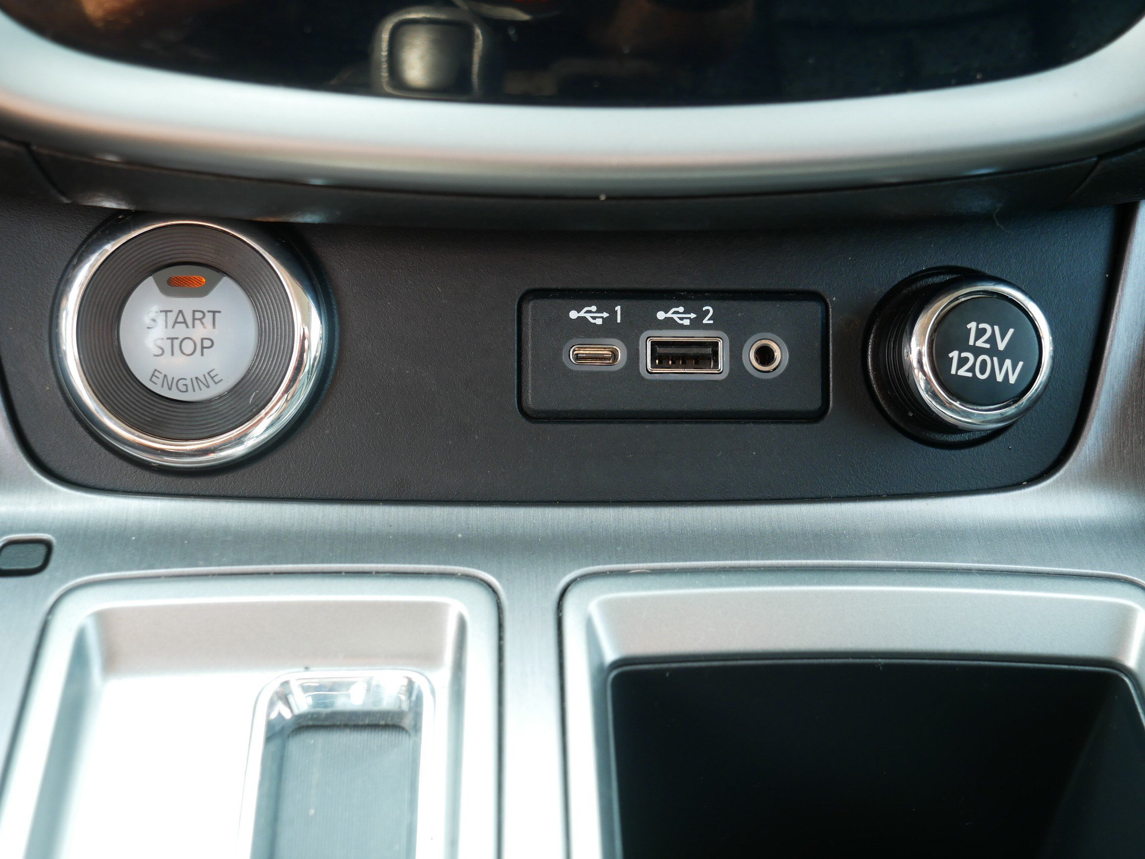Certified 2024 Nissan Murano SV w/ SV Midnight Edition Package AWD/4WD image 32