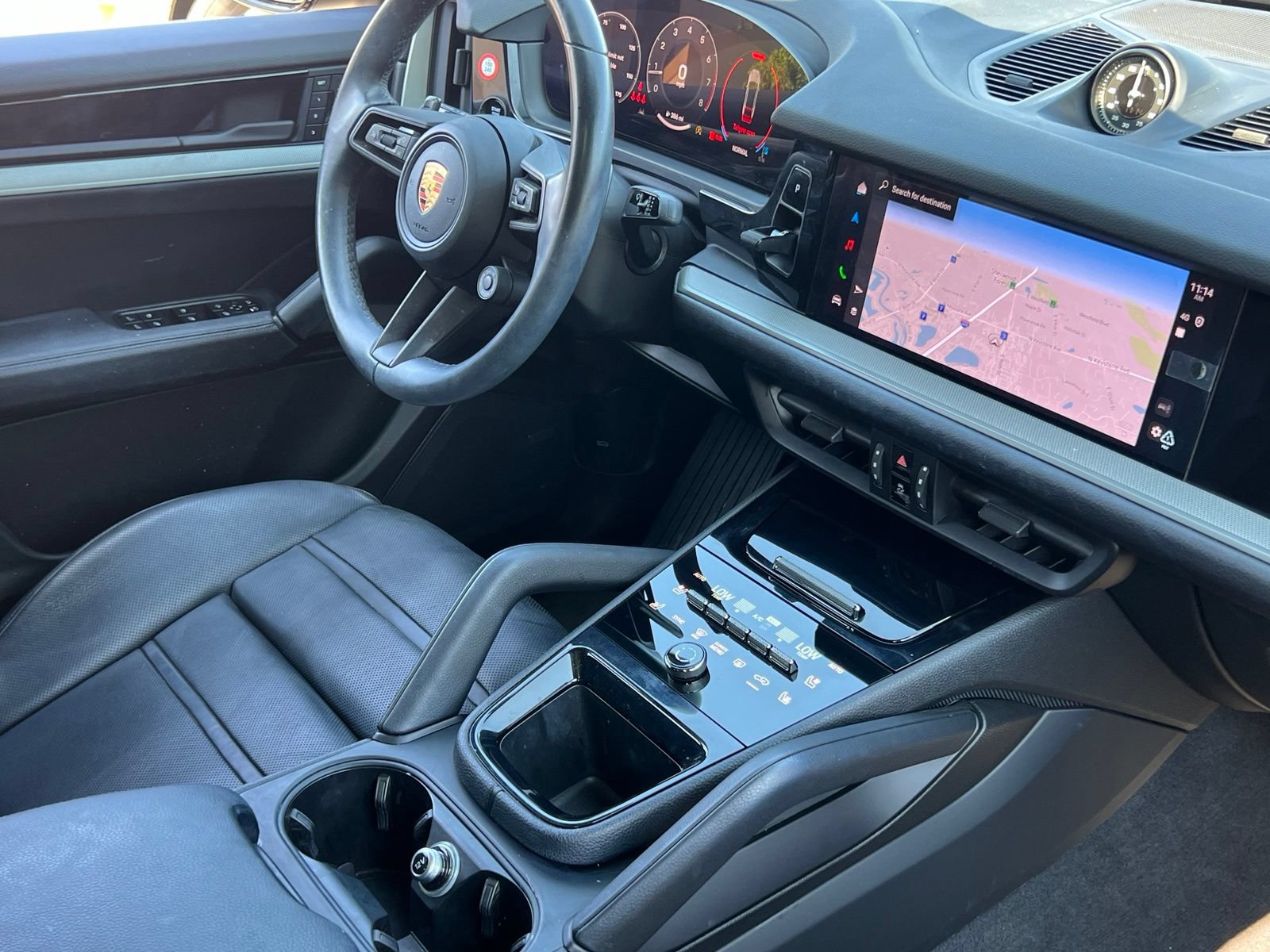 Certified 2024 Porsche Cayenne Coupe AWD/4WD image 13