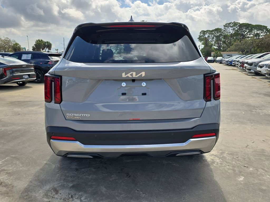 New 2026 Kia Sorento S image 7