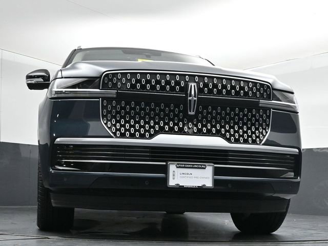 Certified 2025 Lincoln Navigator Reserve AWD/4WD image 42