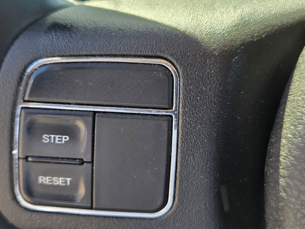 Used 2018 Jeep Wrangler Unlimited Sahara image 22