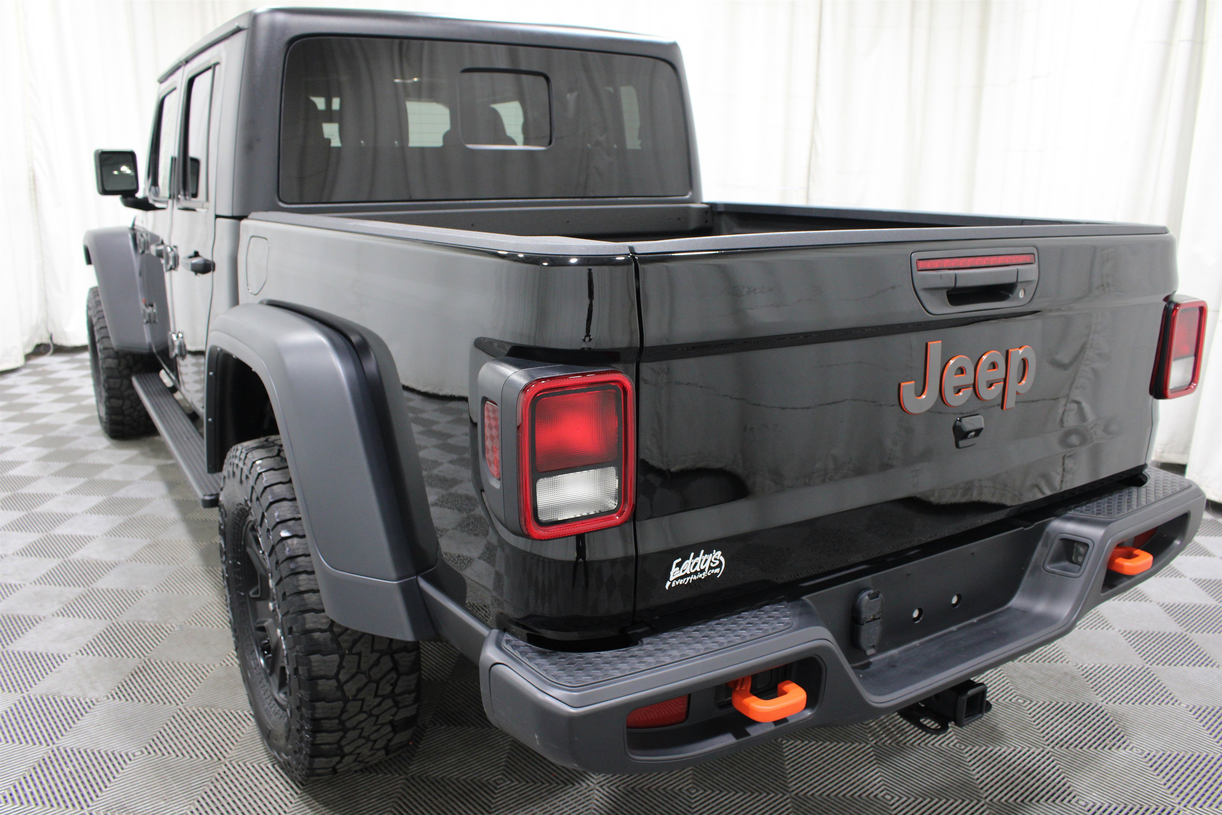 Used 2023 Jeep Gladiator Mojave w/ Cold Weather Group image 33