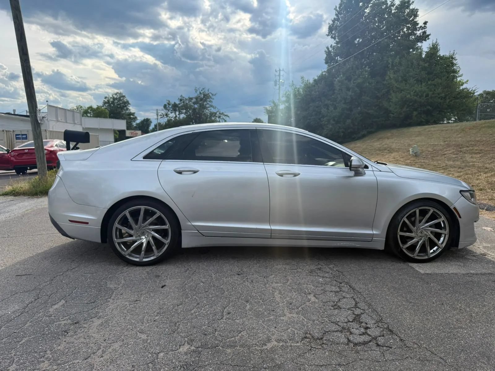 Used 2017 Lincoln MKZ Reserve FWD image 18