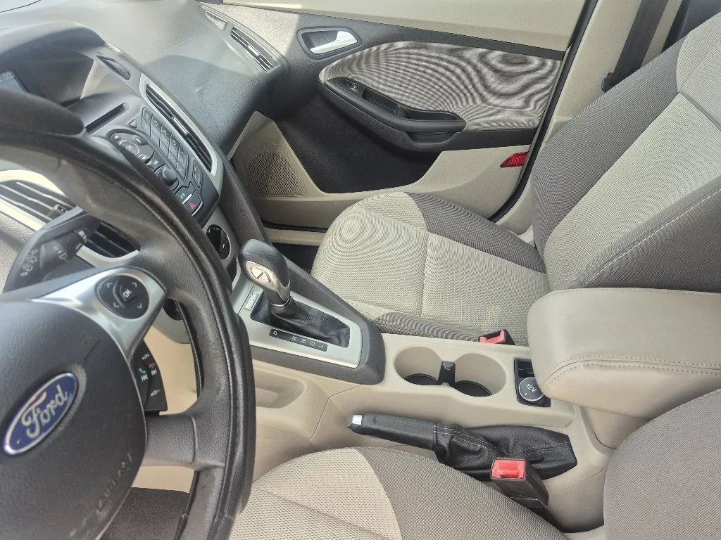 Used 2013 Ford Focus SE FWD image 14