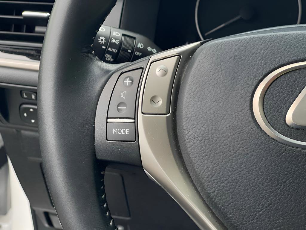 Used 2015 Lexus ES 350 image 29