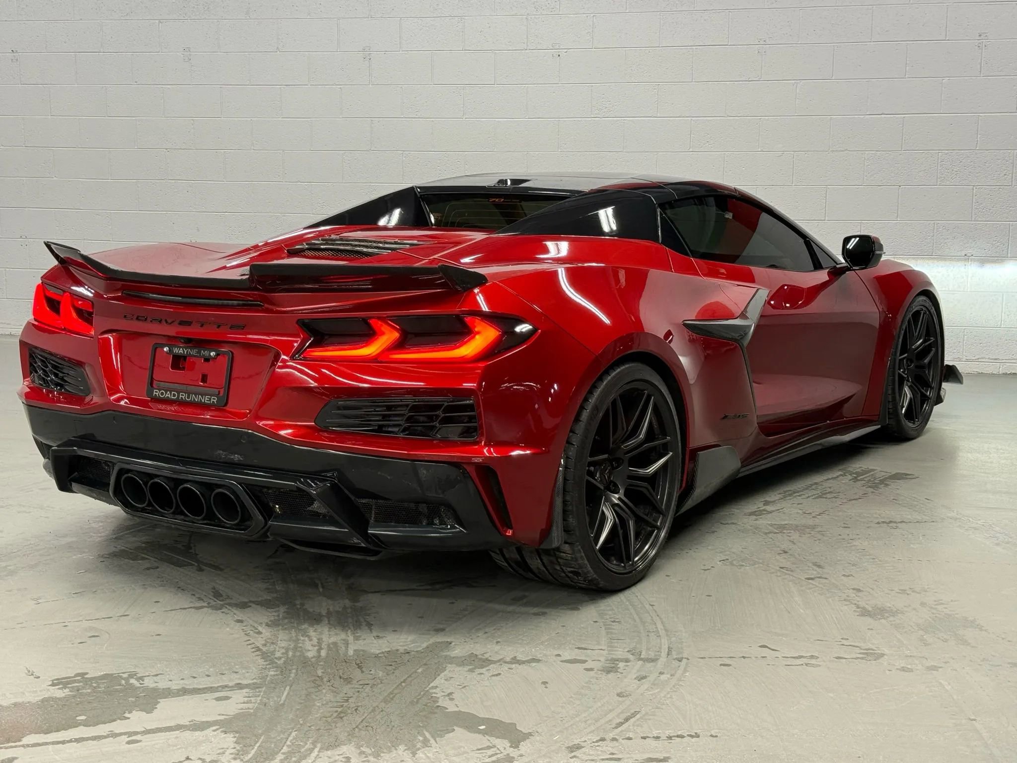 Used 2023 Chevrolet Corvette Z06 w/ Stealth Interior Trim Package image 19