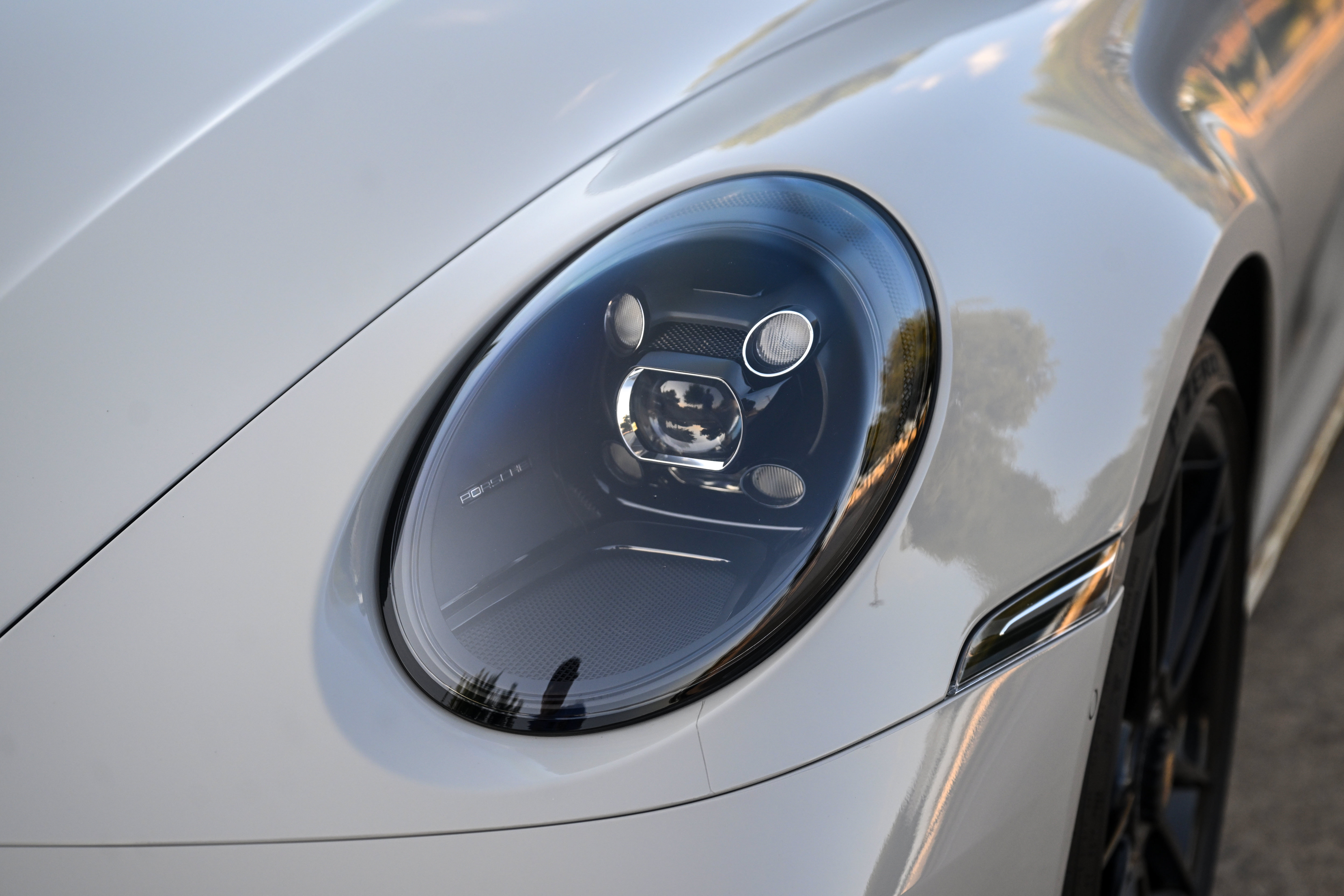 Used 2022 Porsche 911 AWD/4WD image 21