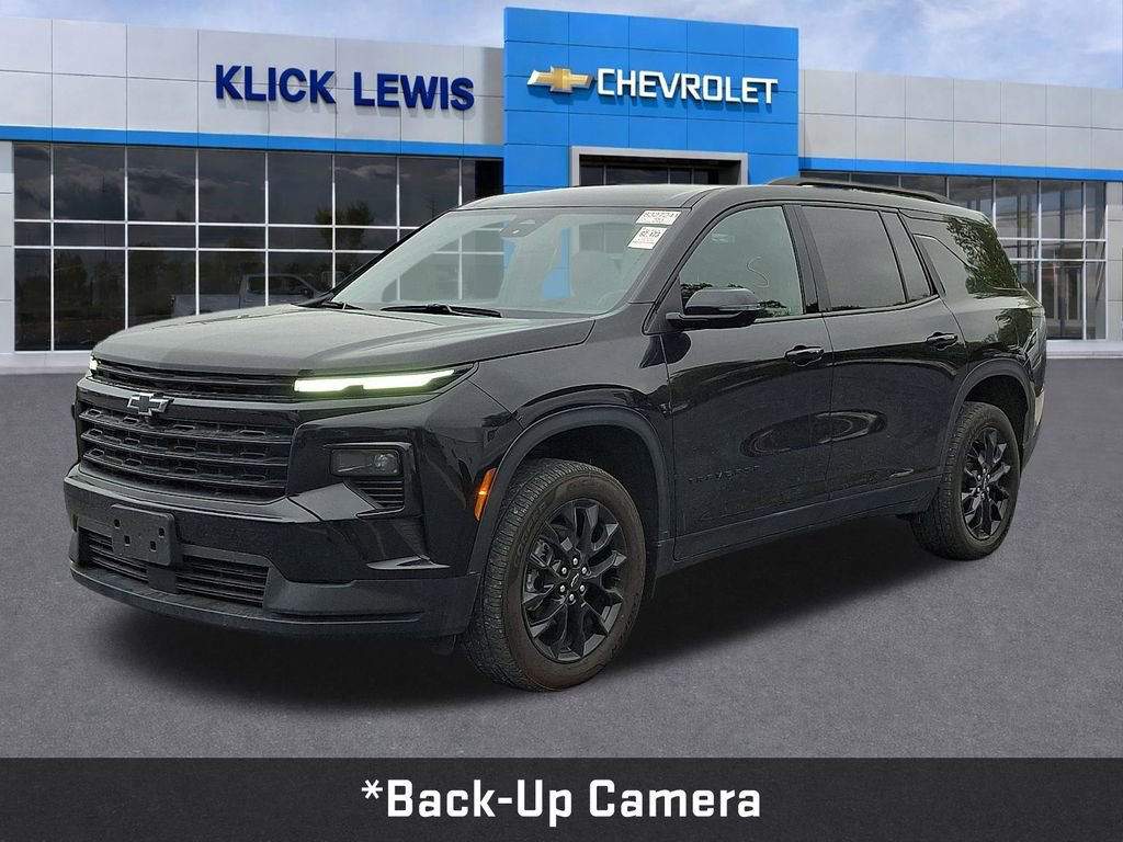 Used 2024 Chevrolet Traverse LT w/ Midnight/Sport Edition FWD image 3