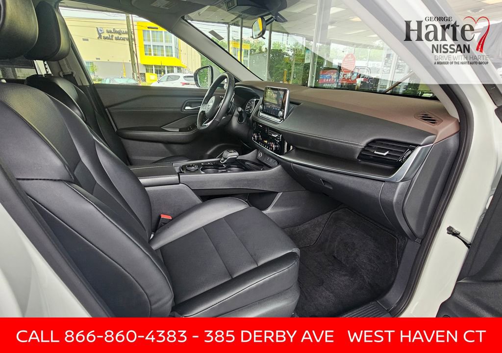 Certified 2022 Nissan Rogue SV w/ SV Premium Package image 48