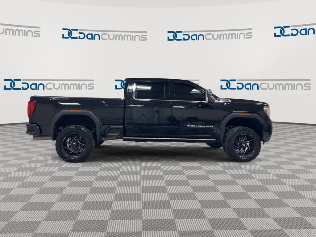 Used 2022 GMC Sierra 2500 Denali w/ Denali Black Diamond Edition image 9