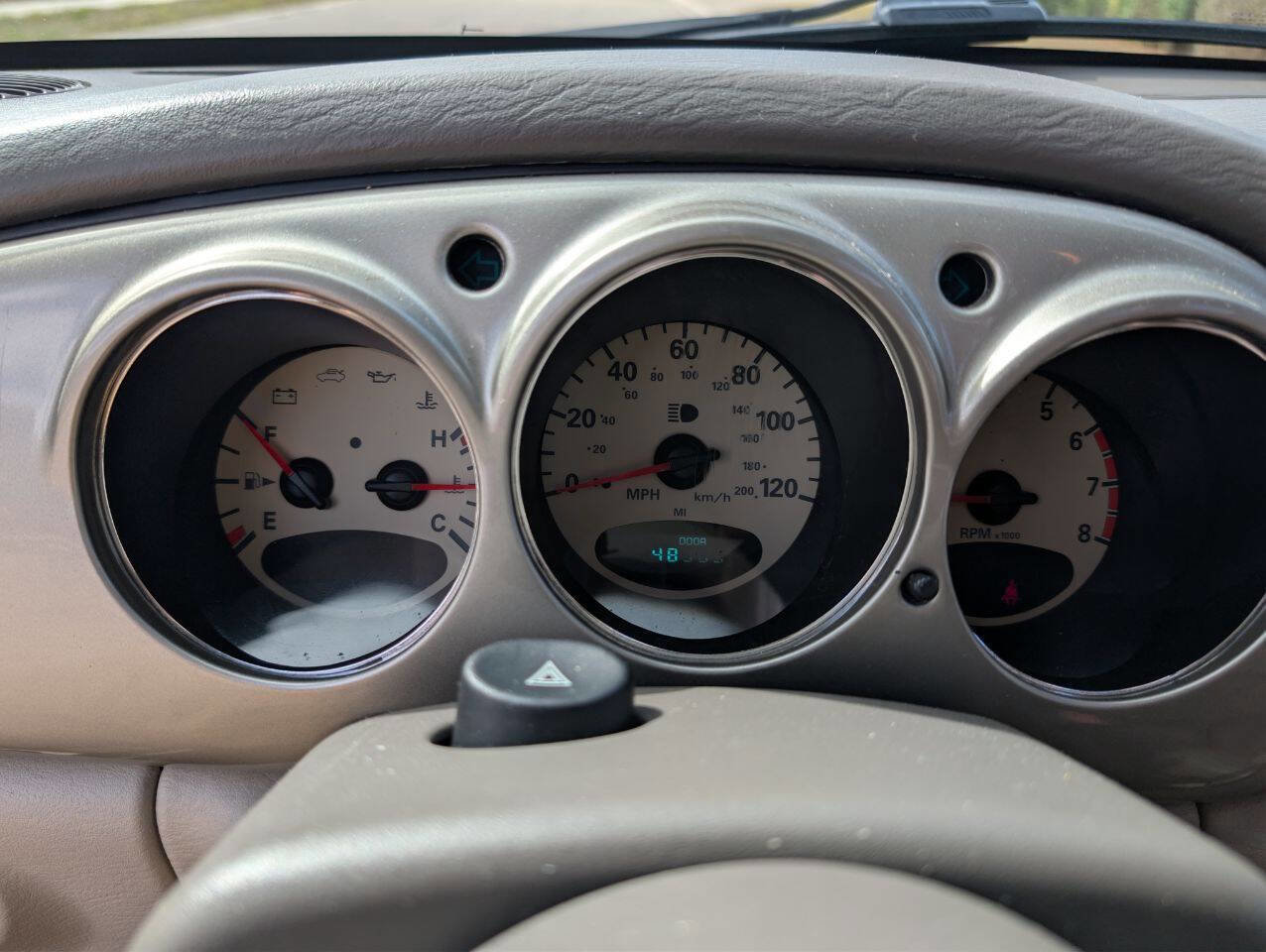 Used 2004 Chrysler PT Cruiser Limited image 23