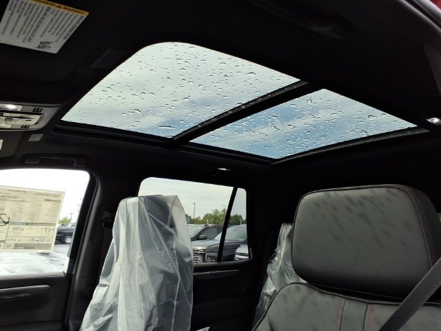 New 2027 Chevrolet Tahoe RST w/ Comfort Package AWD/4WD image 8