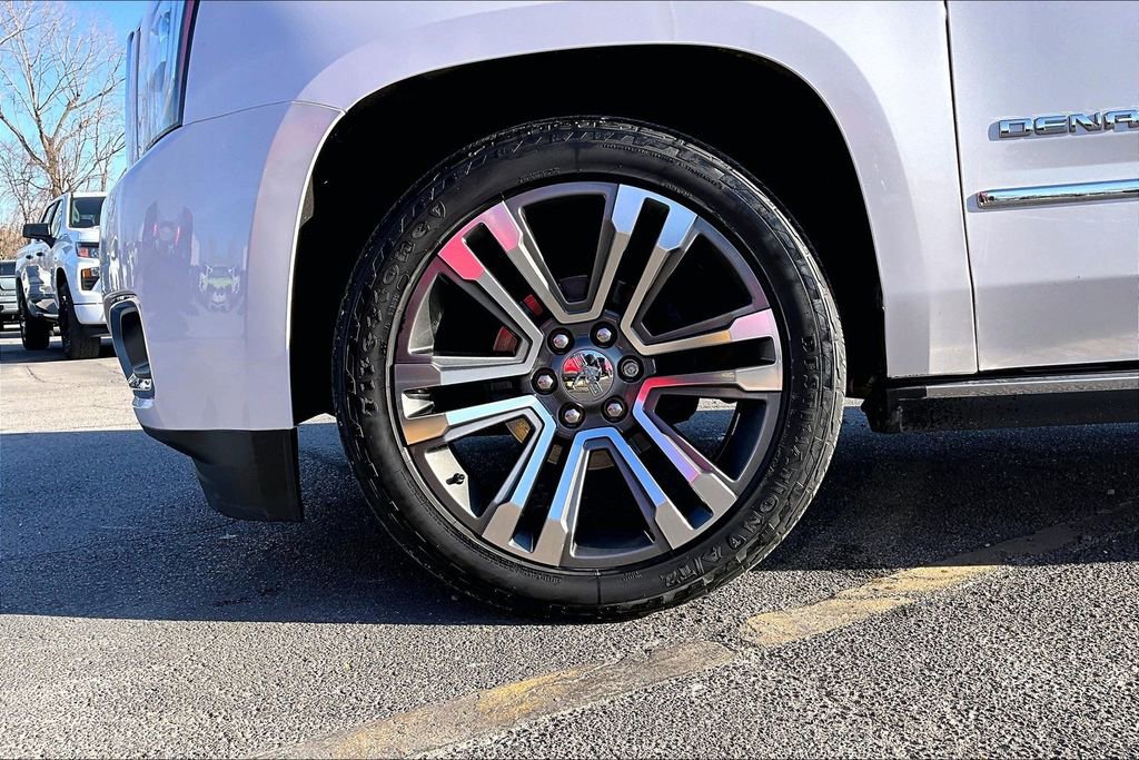 Used 2020 GMC Yukon XL Denali w/ Denali Ultimate Package image 34