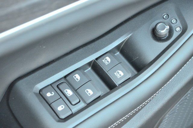 New 2025 Jeep Grand Cherokee Limited w/ Luxury Tech Group II image 13