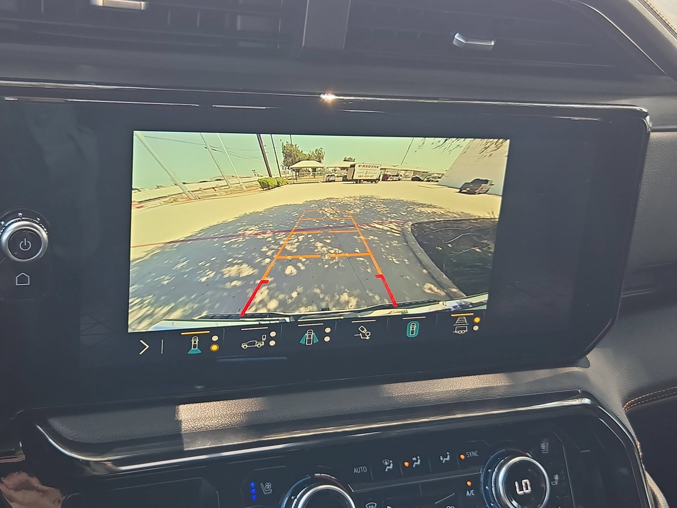 Certified 2022 GMC Sierra 1500 AT4 w/ AT4 Premium Package AWD/4WD image 16