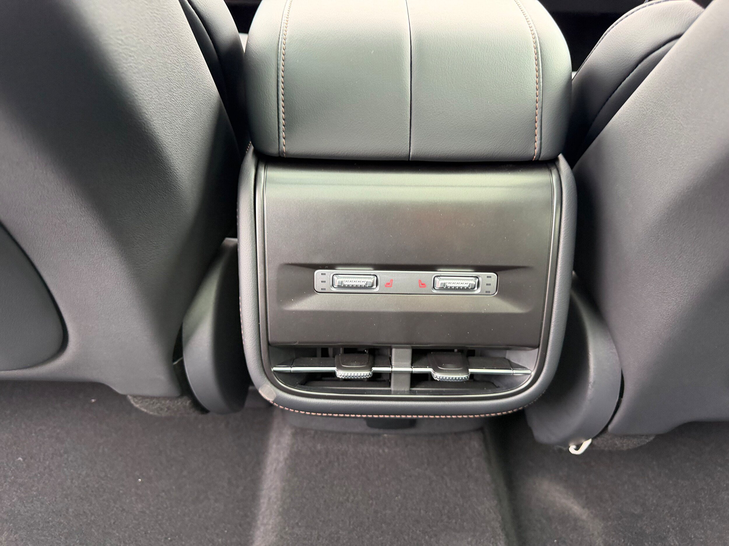 New 2026 Lincoln Nautilus Reserve AWD/4WD image 19