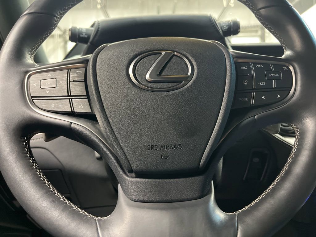 Used 2019 Lexus LS 500 AWD w/ Accessory Package (Z1) image 22