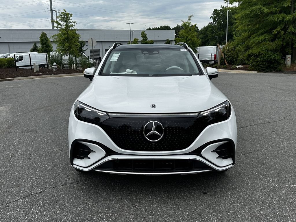 New 2026 Mercedes-Benz EQE 320 4MATIC SUV image 3