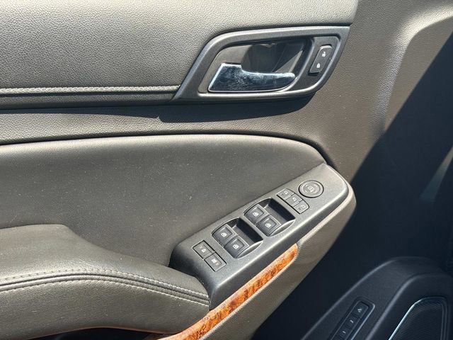 Used 2017 Chevrolet Suburban Premier AWD/4WD image 28