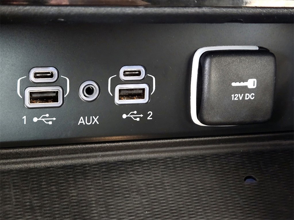 Used 2023 Jeep Grand Cherokee L Laredo image 21