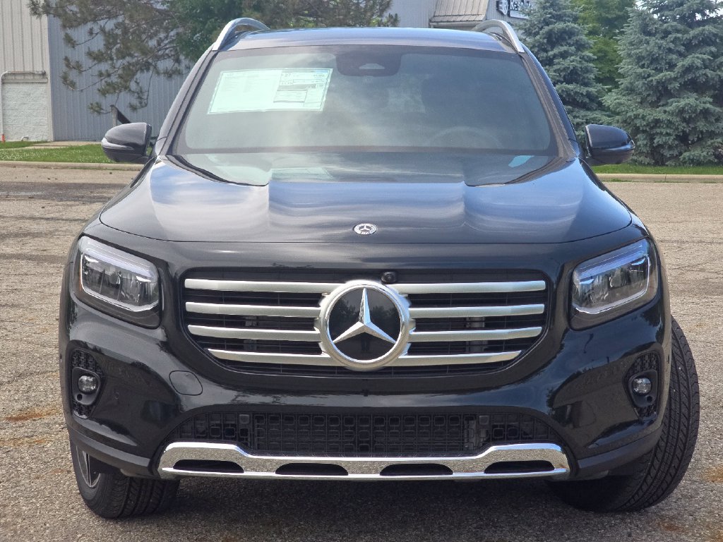 New 2026 Mercedes-Benz GLB 250 4MATIC image 11