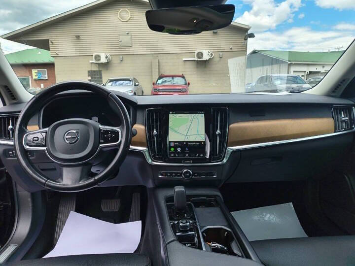 Used 2022 Volvo S90 B6 Momentum AWD/4WD image 12
