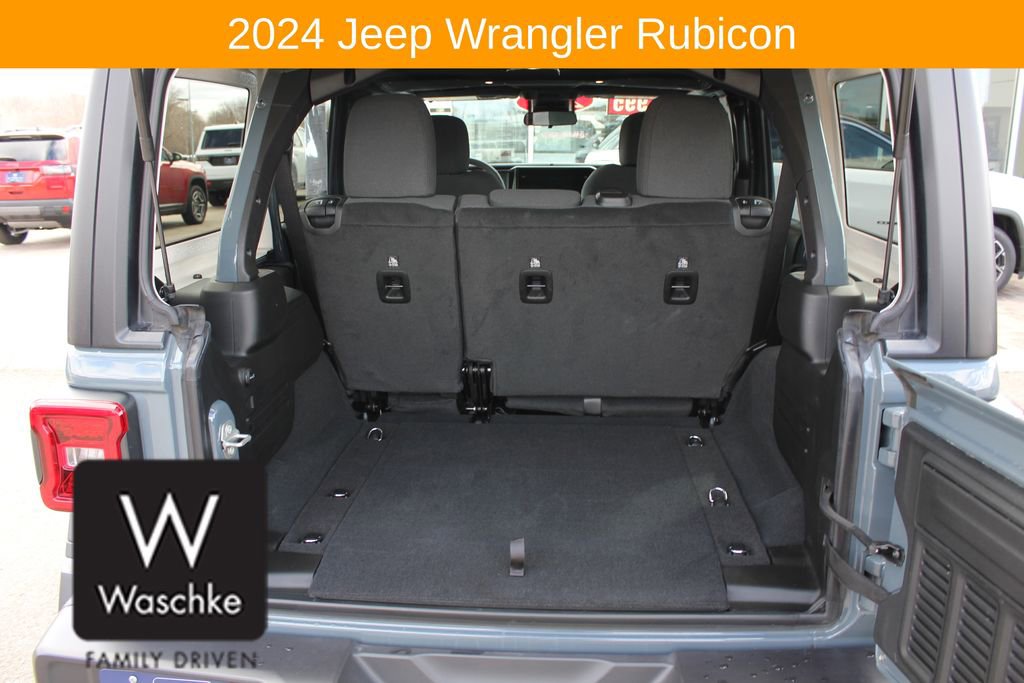 Used 2024 Jeep Wrangler Unlimited Rubicon w/ Convenience Group AWD/4WD image 18