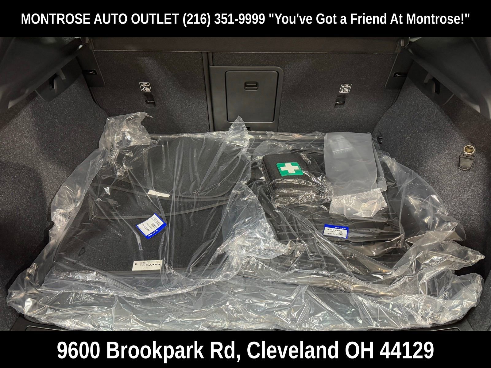 New 2026 Volvo XC40 B5 Plus w/ Protection Package Premier image 38