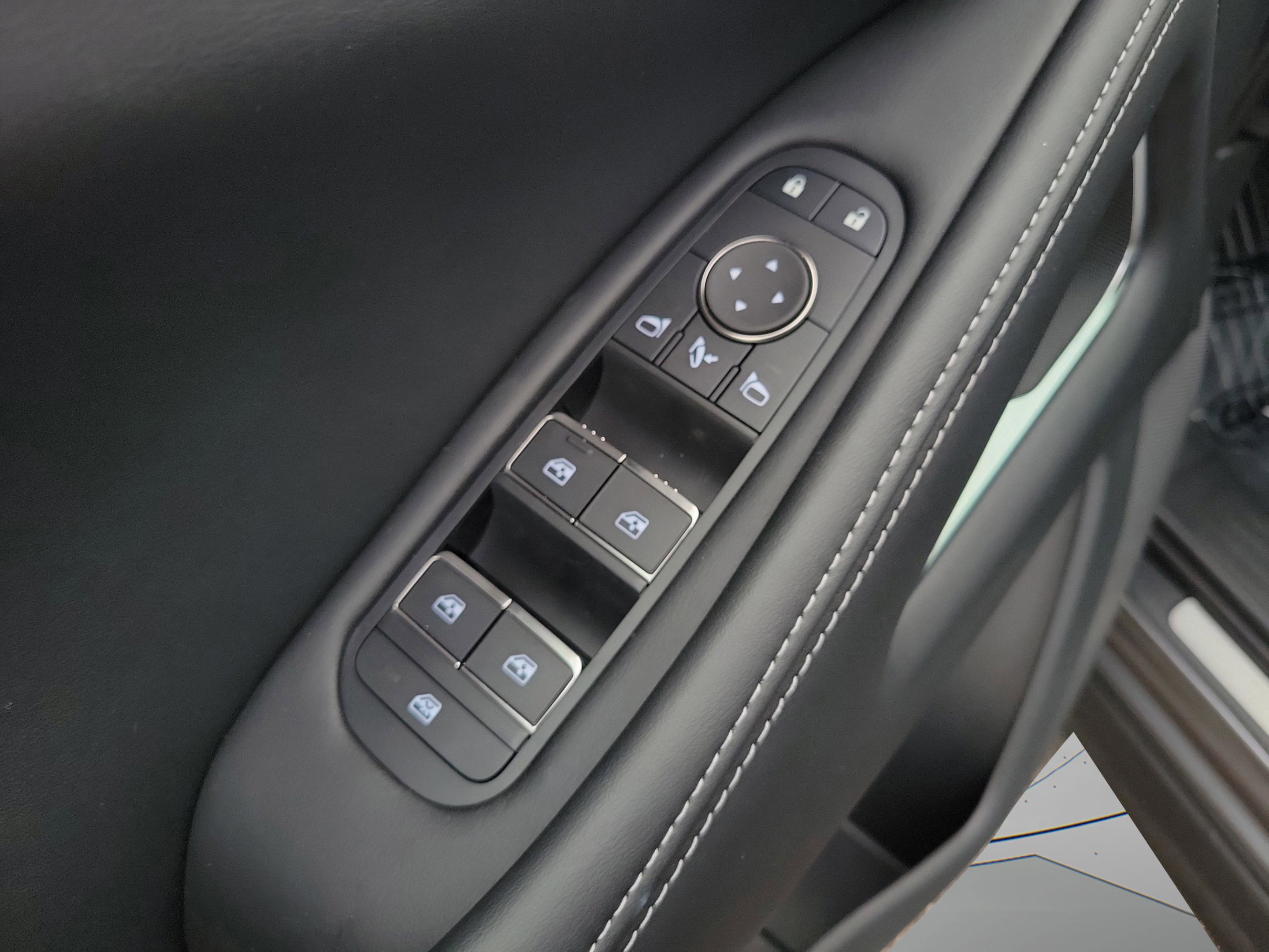 Certified 2026 INFINITI QX60 Luxe w/ Cargo Package image 17