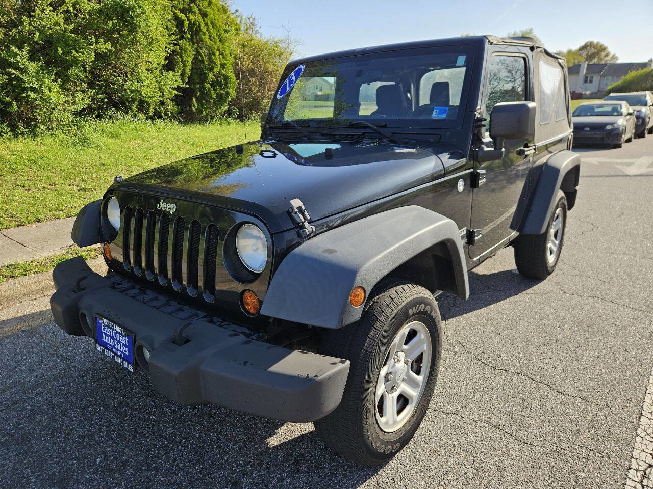 Used 2013 Jeep Wrangler Sport AWD/4WD image 3