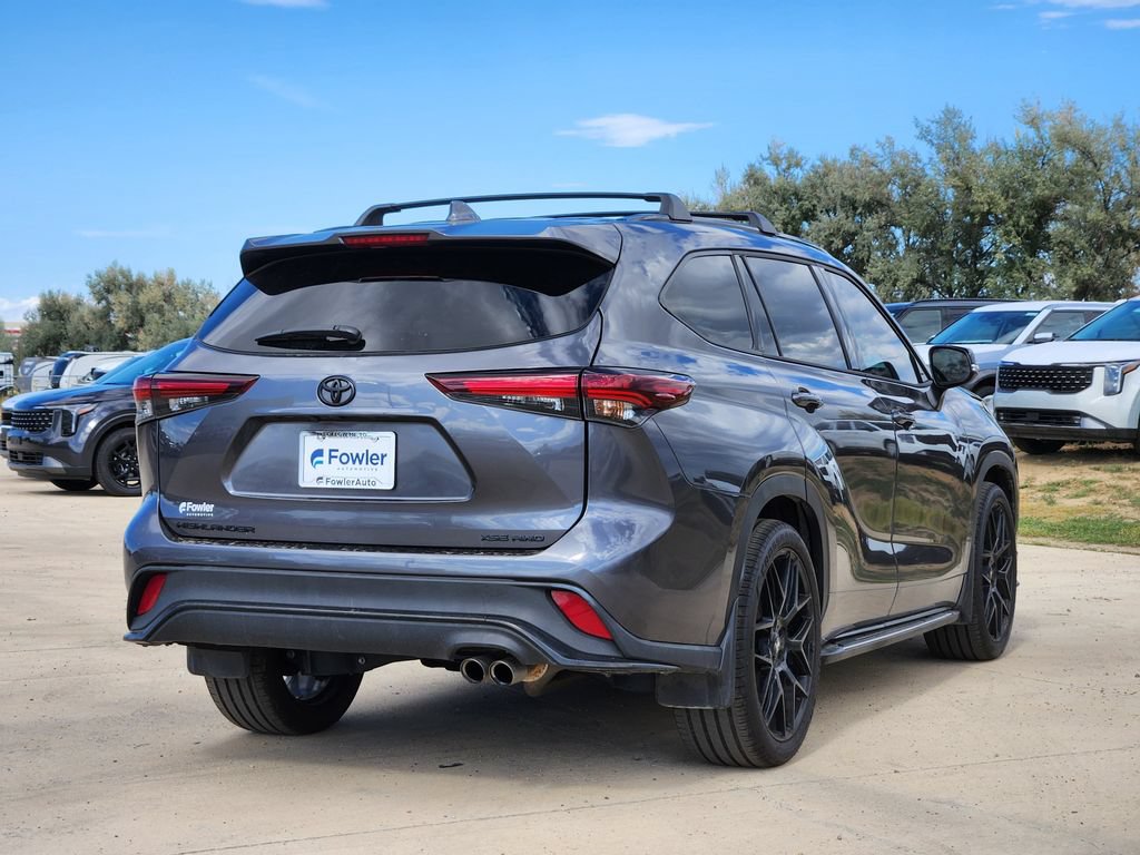 Used 2024 Toyota Highlander XSE AWD/4WD image 5