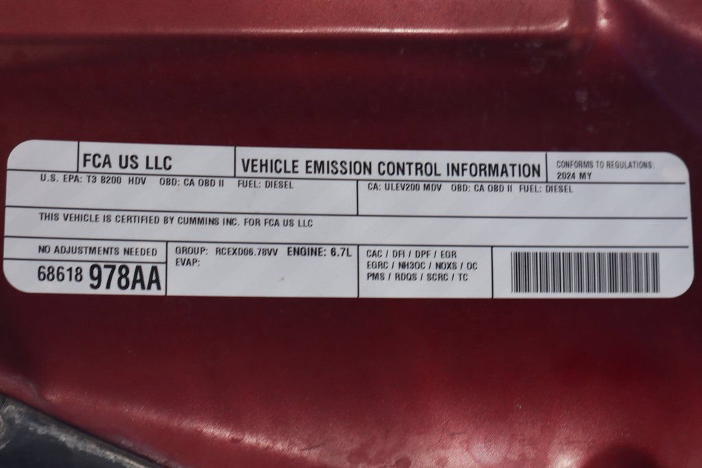Used 2024 RAM 2500 Tradesman w/ Chrome Appearance Group AWD/4WD image 13