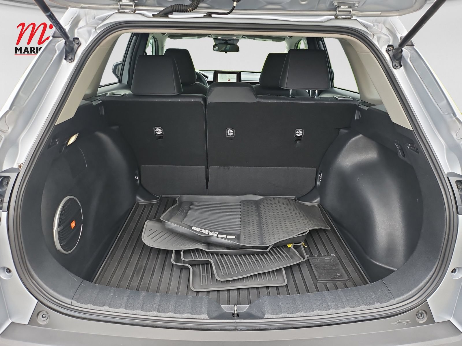 Used 2023 Toyota Corolla Cross LE w/ Moonroof Package FWD image 19