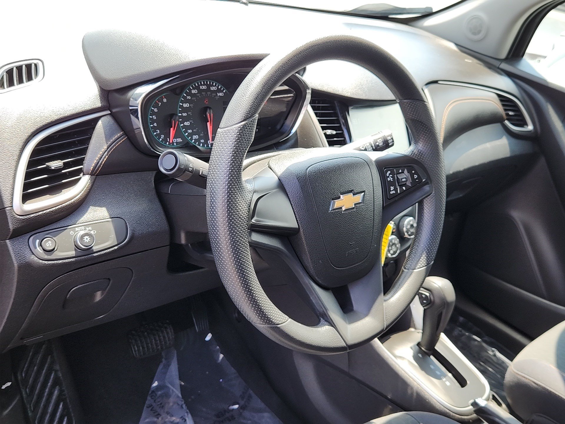 Used 2017 Chevrolet Trax LS FWD image 10