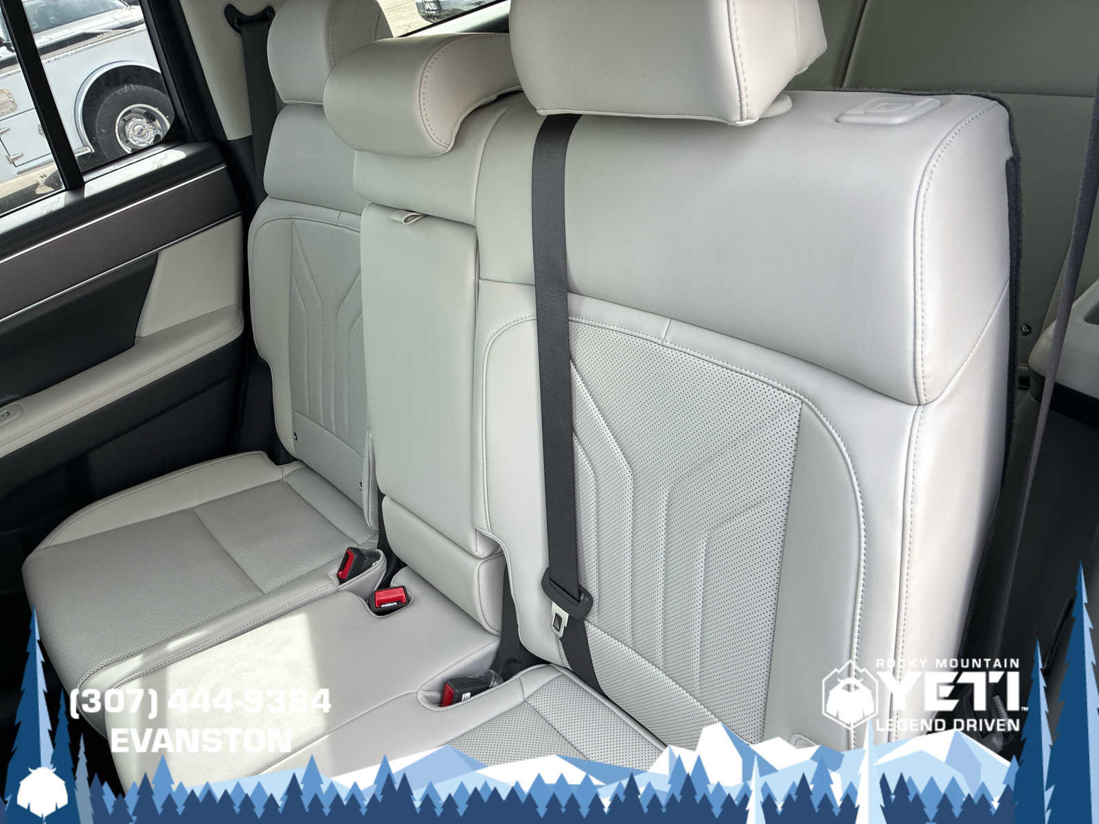 Used 2025 Hyundai Santa Fe SEL image 21