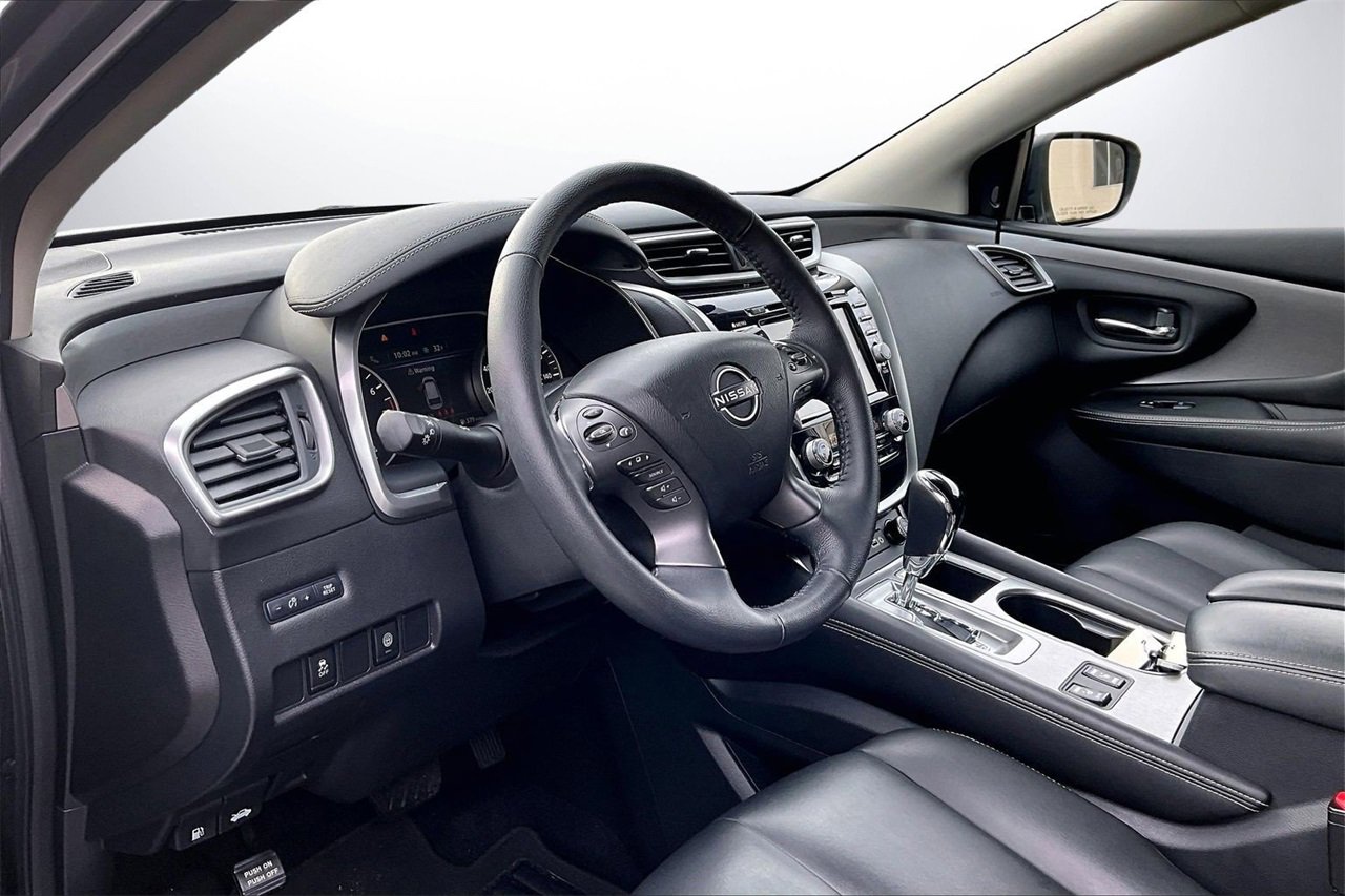 Used 2023 Nissan Murano SV w/ Cargo Package image 18