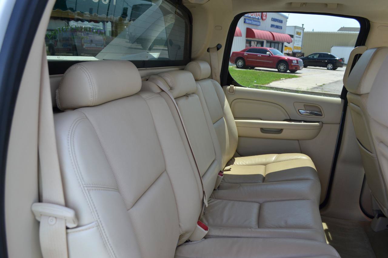 Used 2008 Cadillac Escalade EXT AWD/4WD image 39