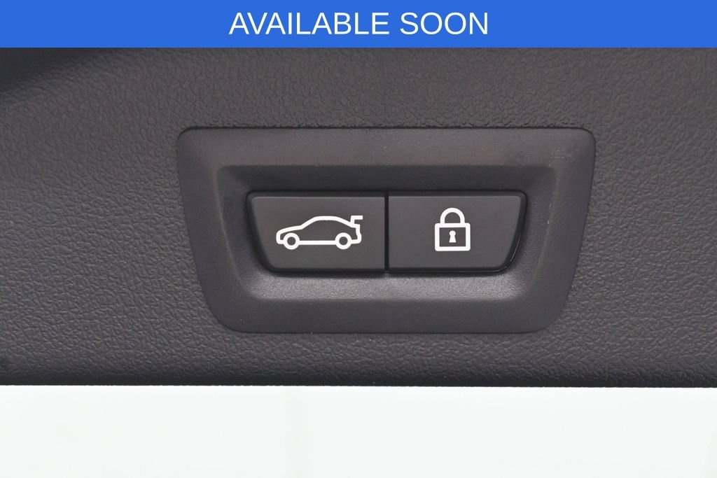 Used 2022 BMW X5 xDrive40i w/ Executive Package AWD/4WD image 38