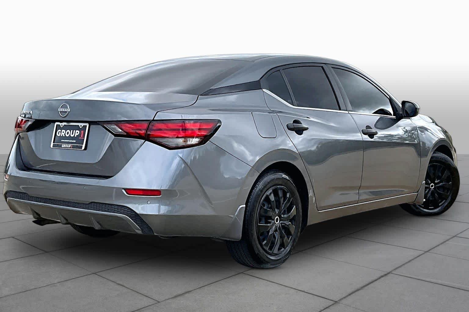 Used 2025 Nissan Sentra S FWD image 13