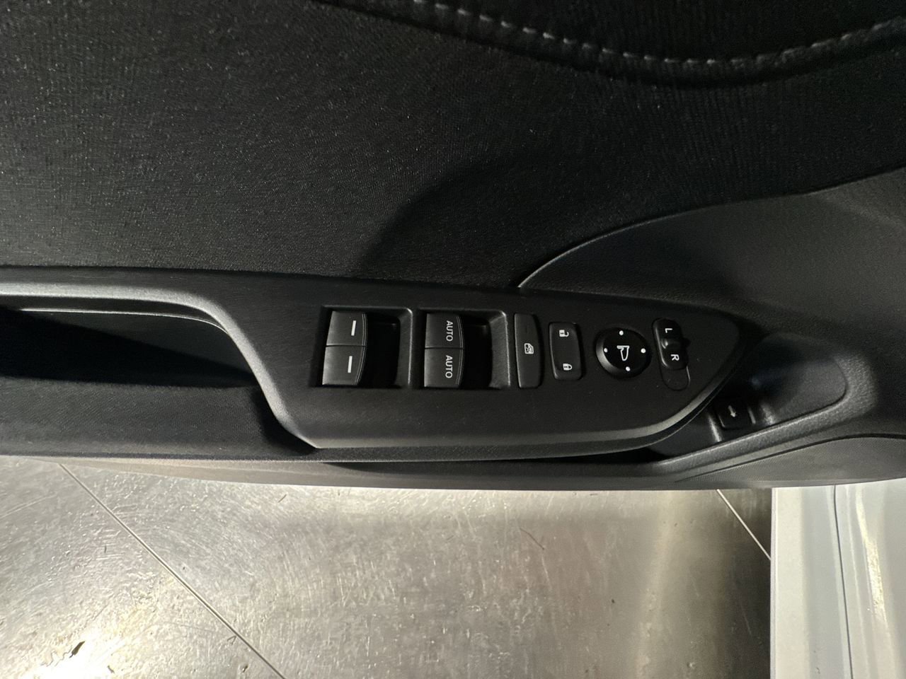 Used 2016 Honda Civic EX-T image 18