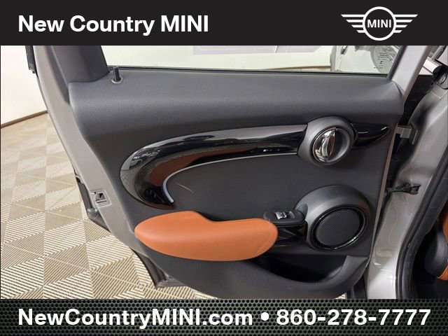 Certified 2024 MINI Cooper S w/ Signature Upholstery Package FWD image 15