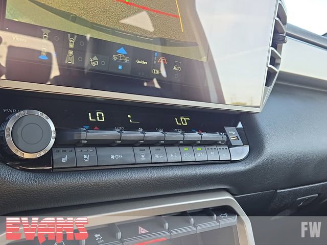 New 2026 Toyota Tundra Limited AWD/4WD image 11