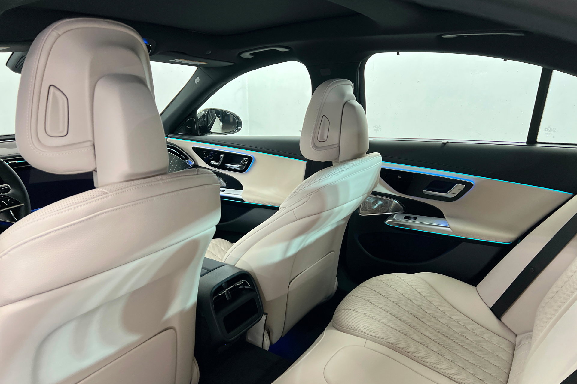 New 2026 Mercedes-Benz E 450 4MATIC Sedan image 19