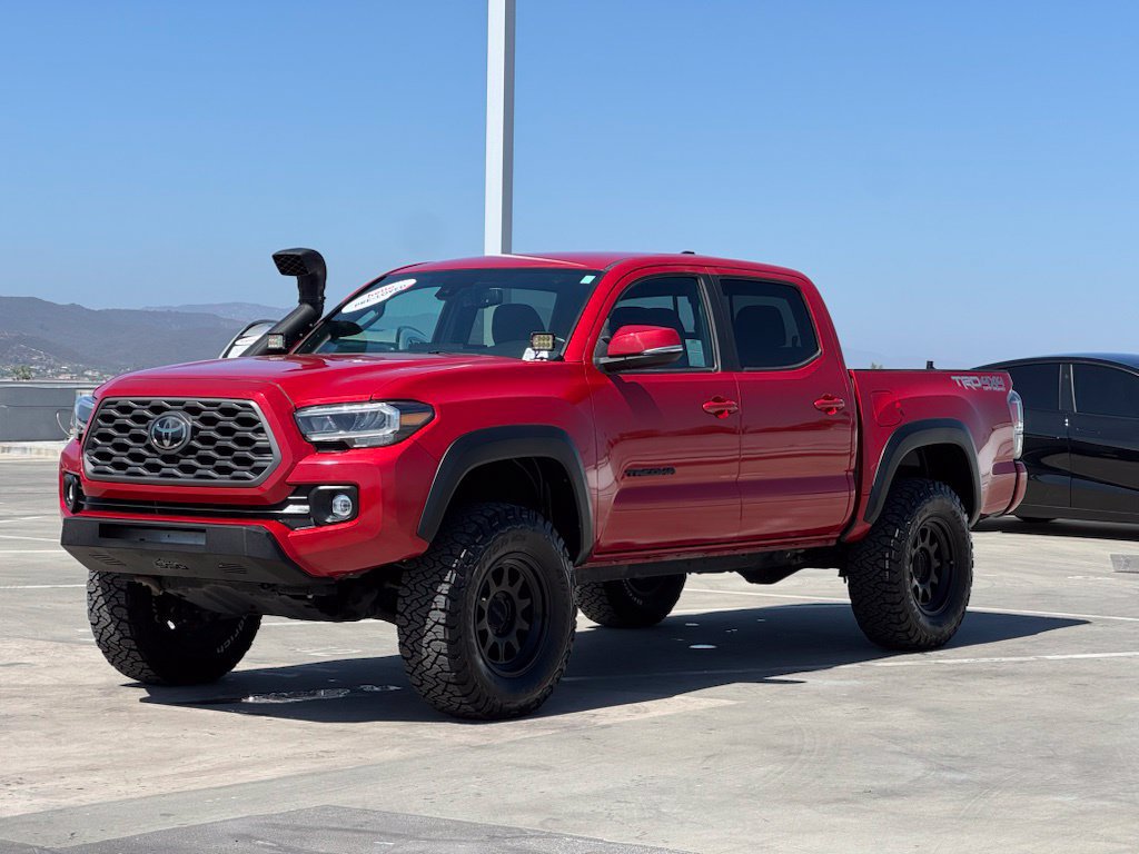 Used 2021 Toyota Tacoma TRD Off-Road w/ Technology Package AWD/4WD image 6