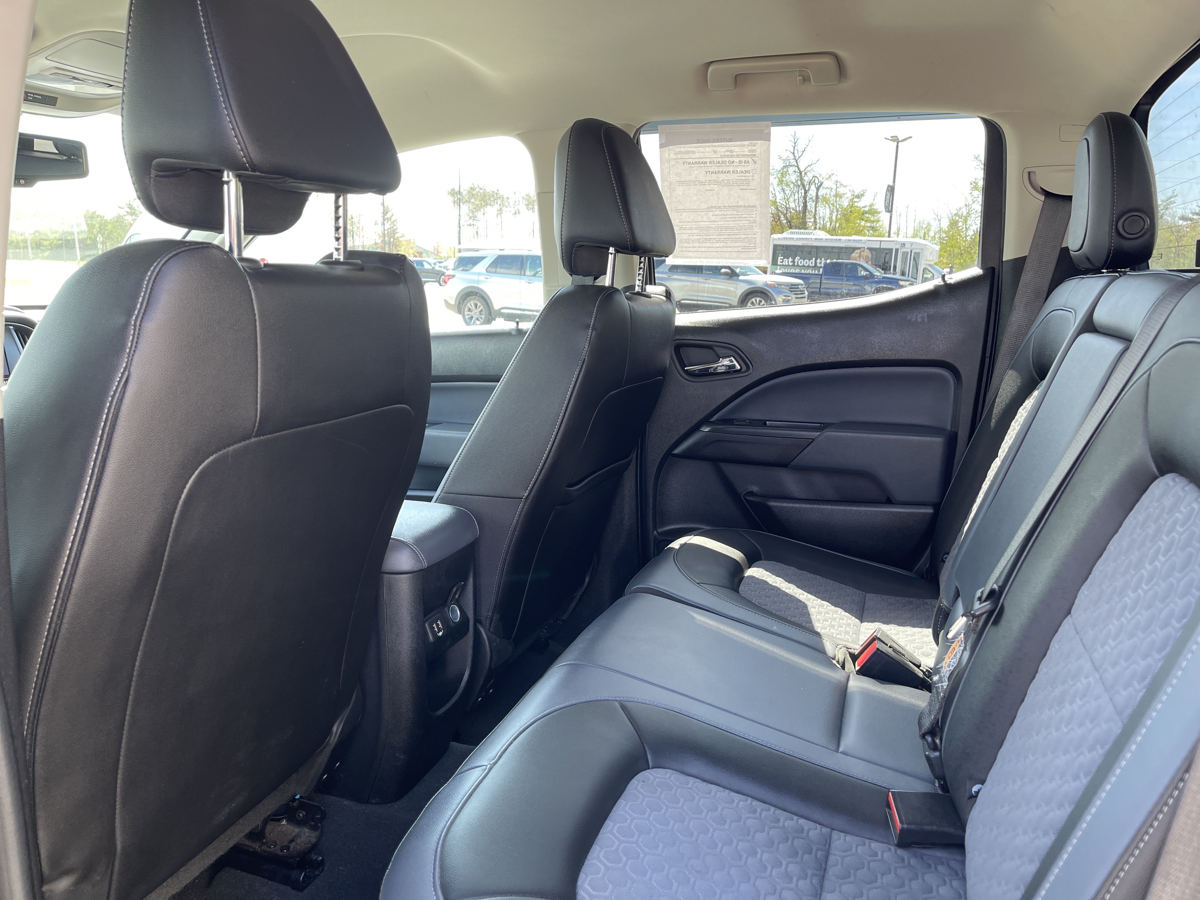 Used 2020 Chevrolet Colorado Z71 AWD/4WD image 9