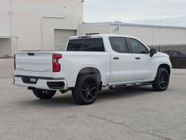 Used 2024 Chevrolet Silverado 1500 Custom image 5