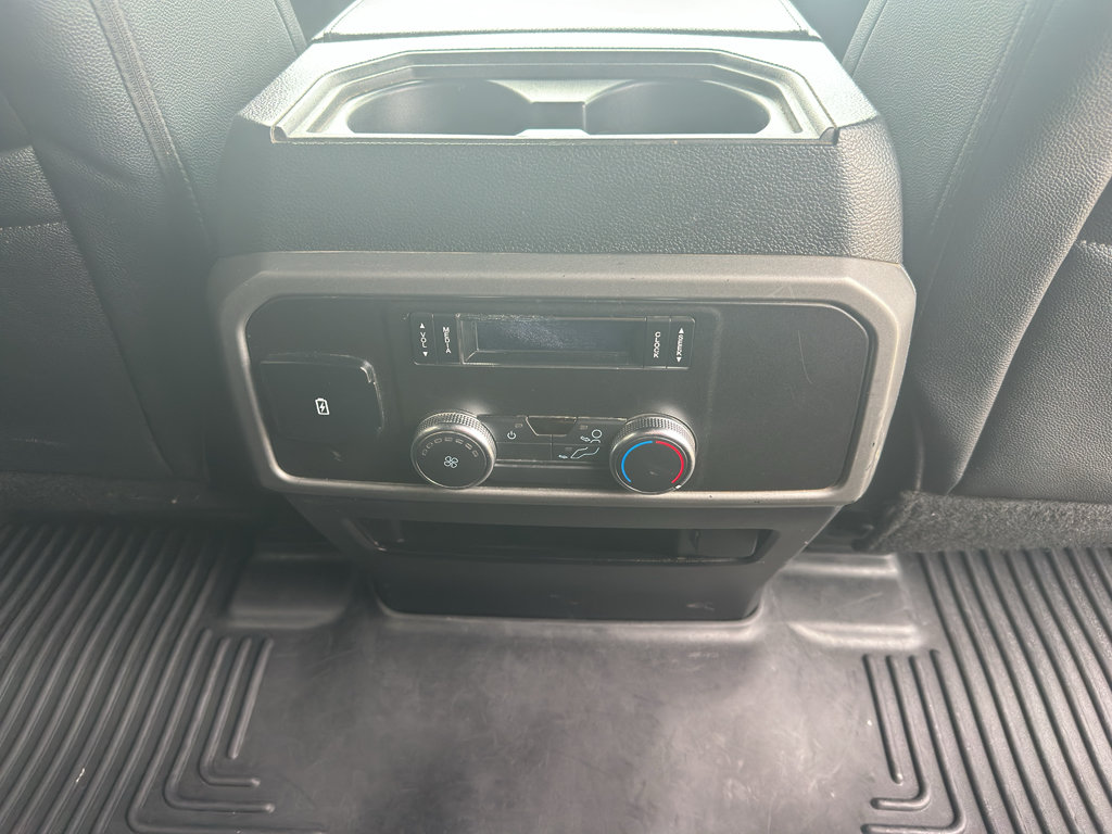 Used 2018 Ford Expedition XLT AWD/4WD image 27