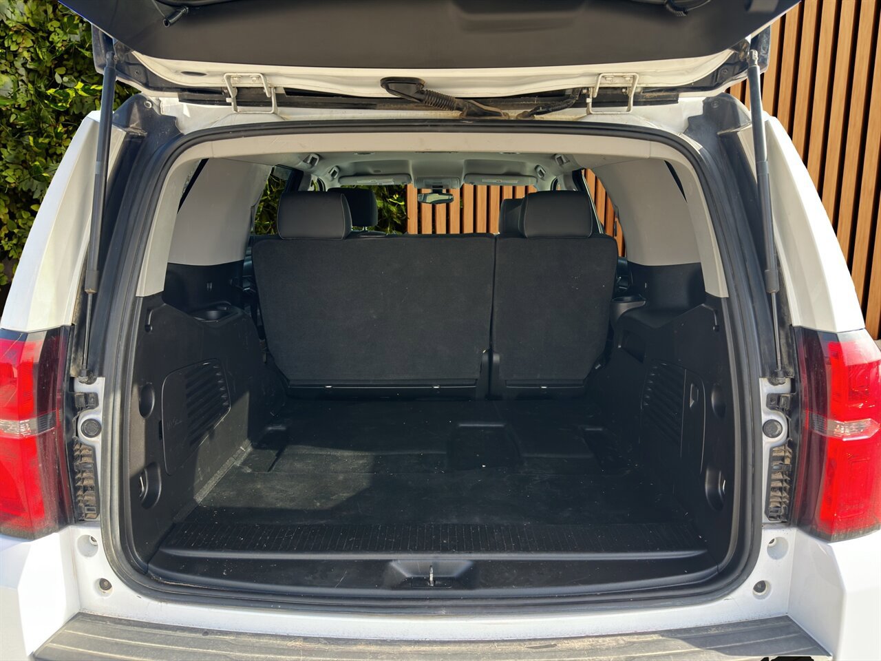 Used 2019 Chevrolet Tahoe 4WD image 14