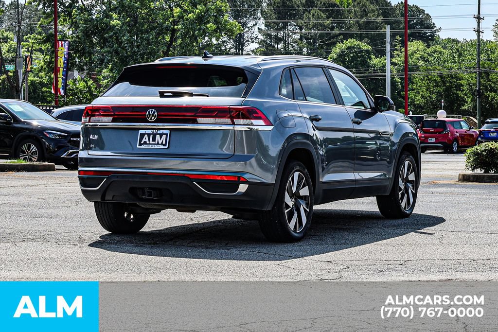 Used 2024 Volkswagen Atlas Cross Sport SE FWD image 6